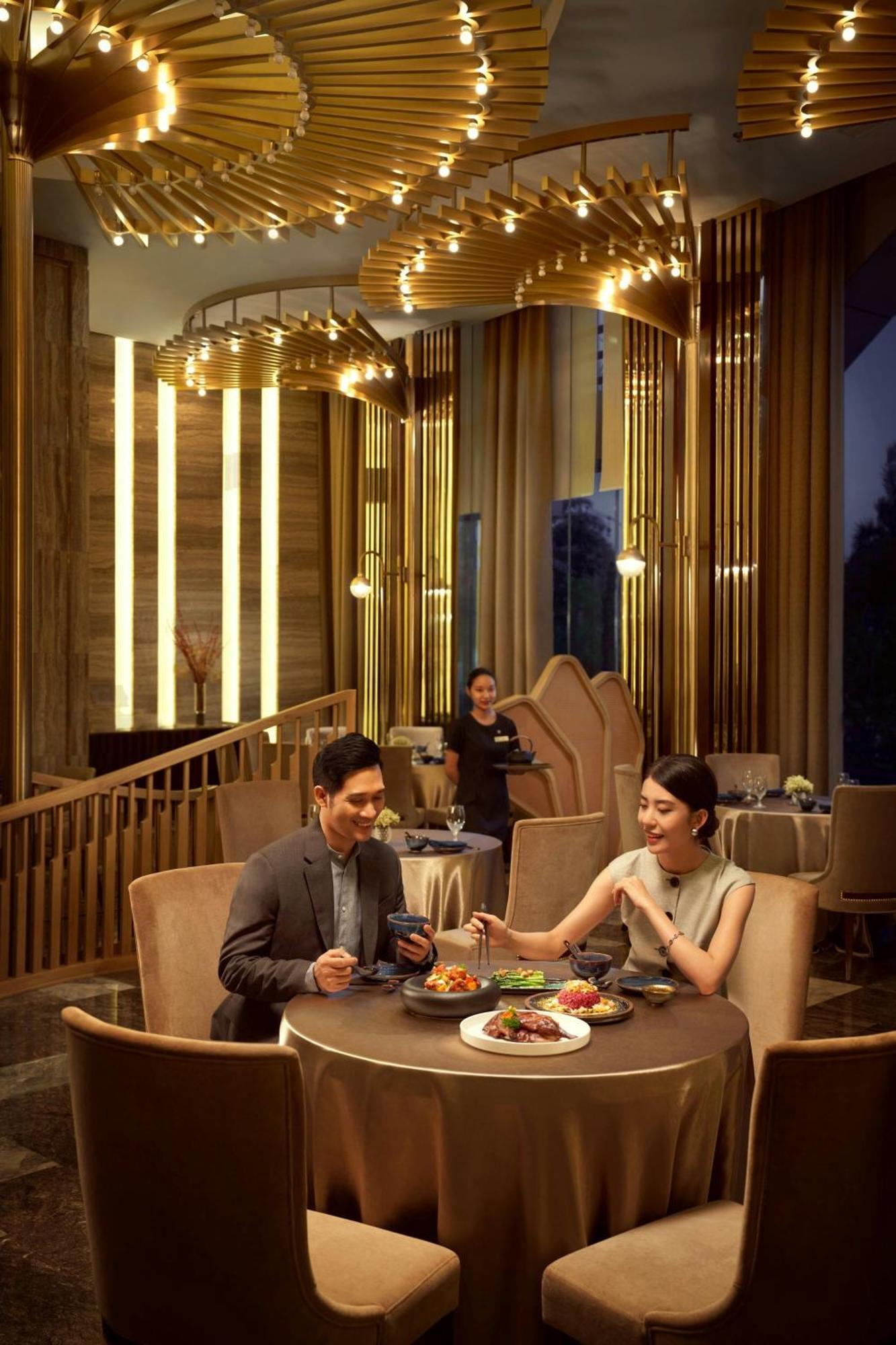 Sheraton Hai Phong Bagian luar foto